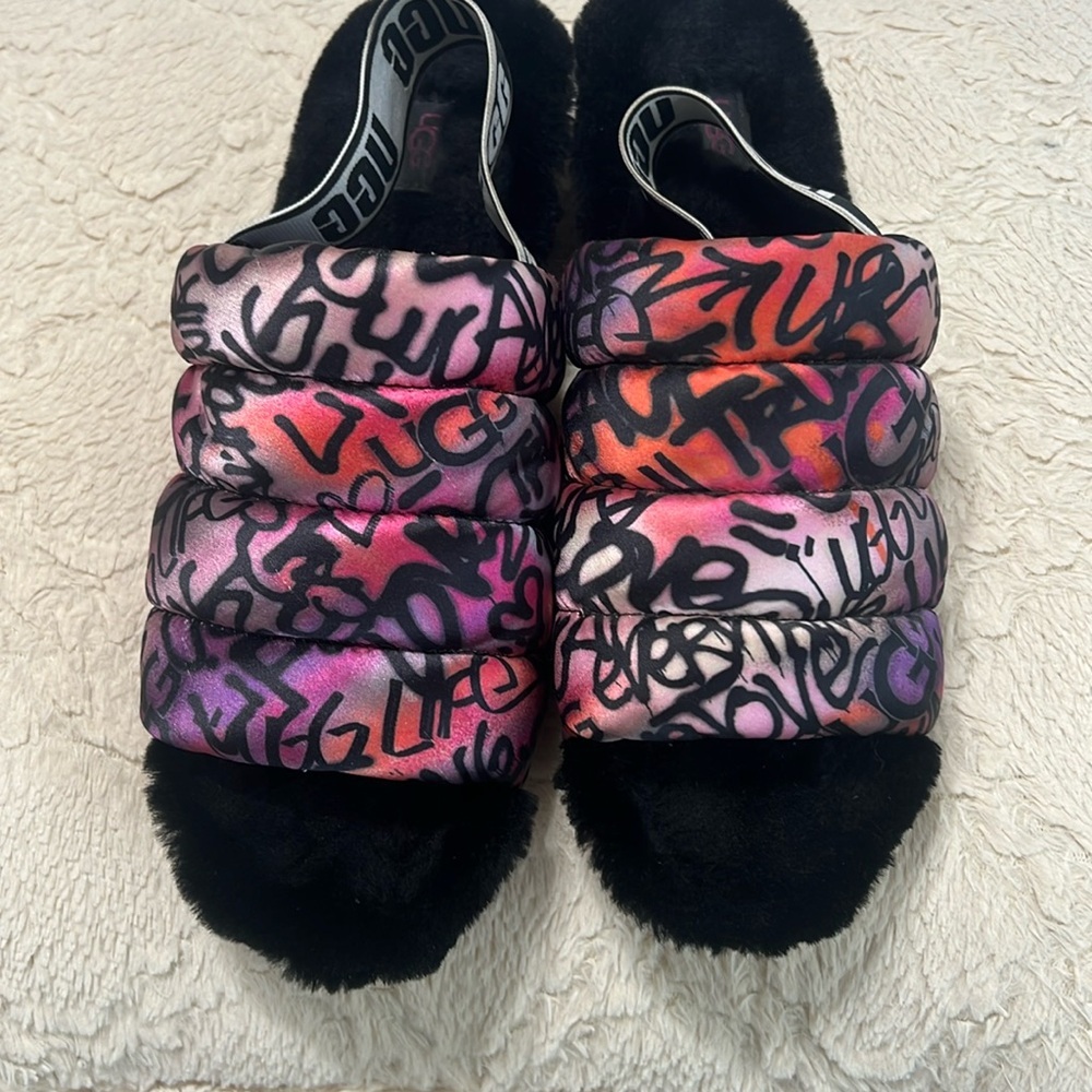 UGG Puff Yeah Pop Graffiti Sandals Sz 11
